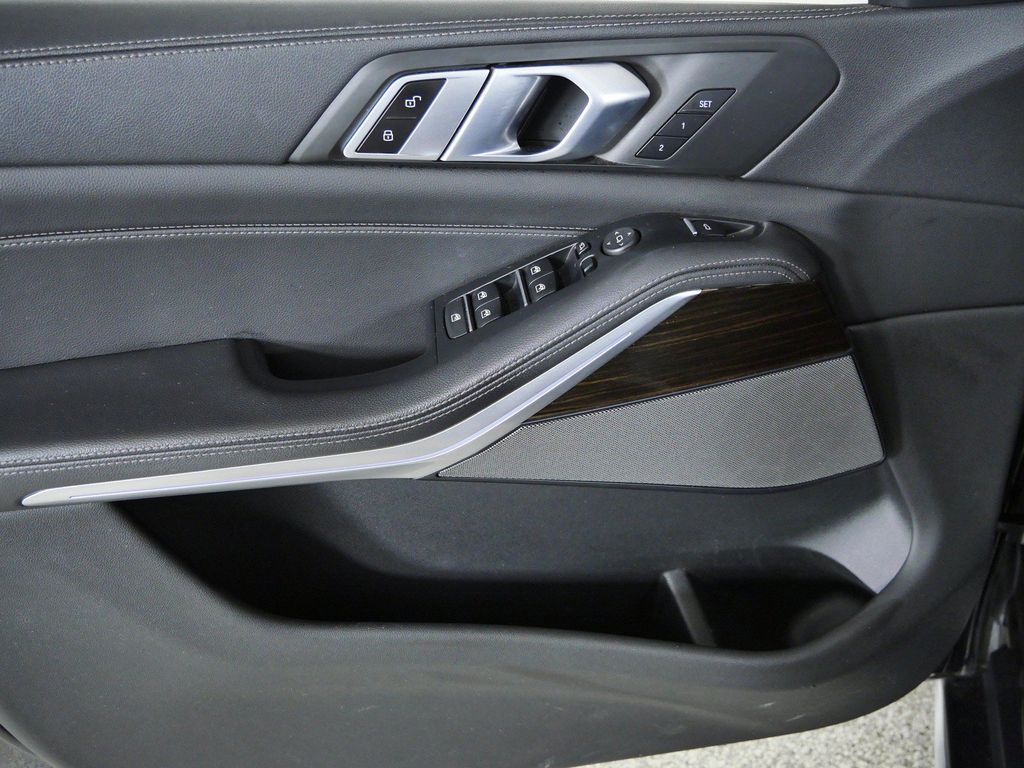 Thumbnail: 2020 BMW X5 - 37