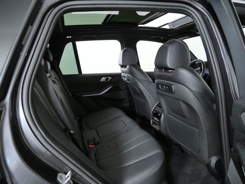 Thumbnail: 2020 BMW X5 - 12