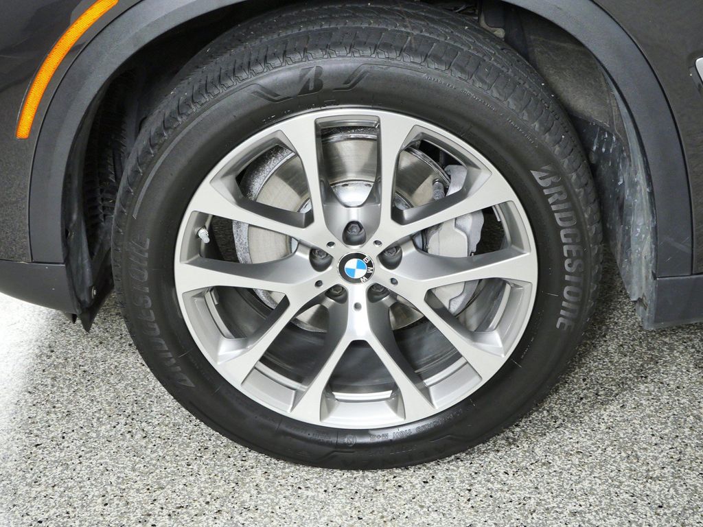 Thumbnail: 2020 BMW X5 - 8