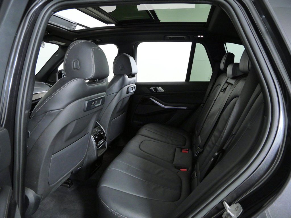Thumbnail: 2020 BMW X5 - 34