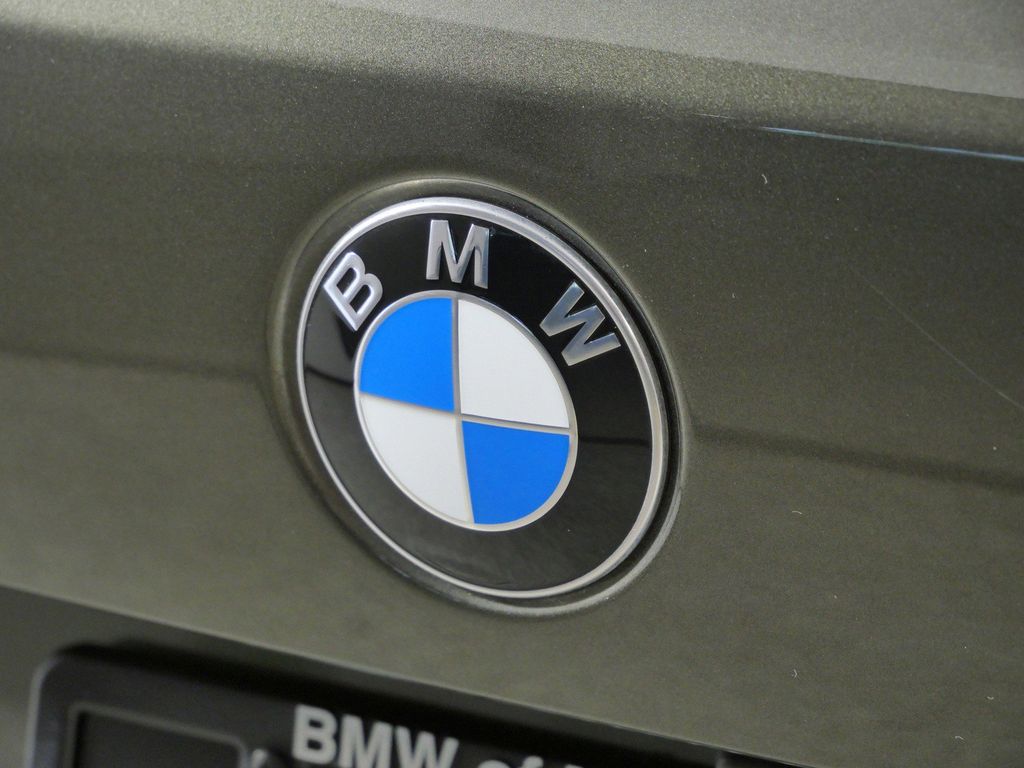 Thumbnail: 2021 BMW X5 - 22