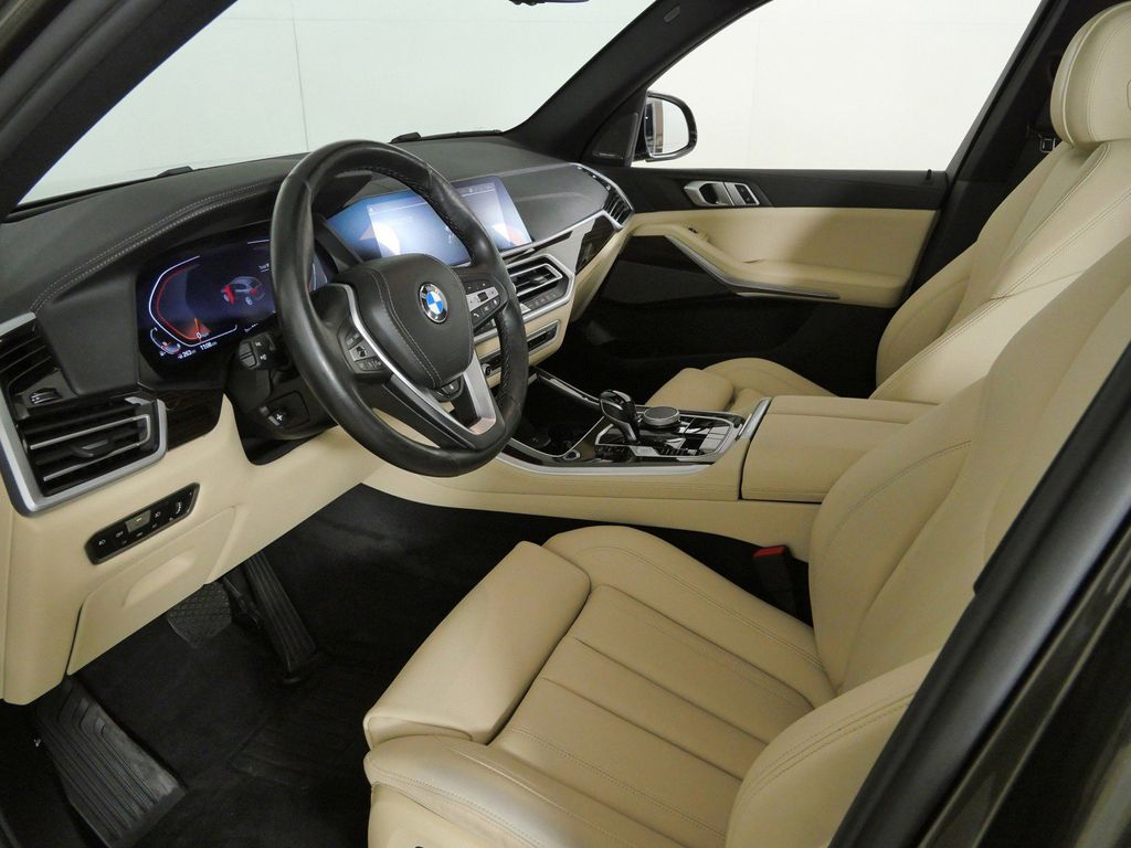 Thumbnail: 2021 BMW X5 - 38