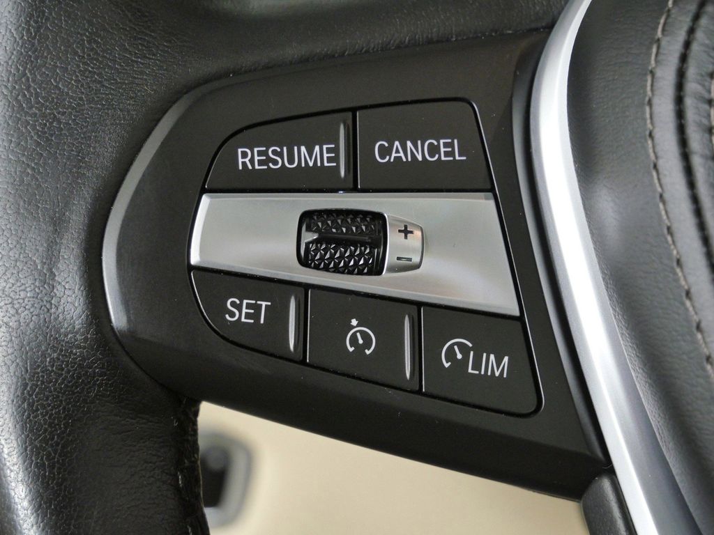 Thumbnail: 2021 BMW X5 - 43
