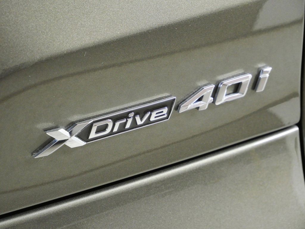 Thumbnail: 2021 BMW X5 - 23