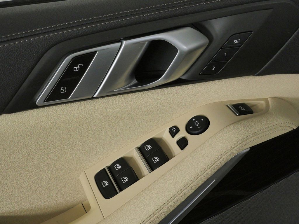 Thumbnail: 2021 BMW X5 - 40