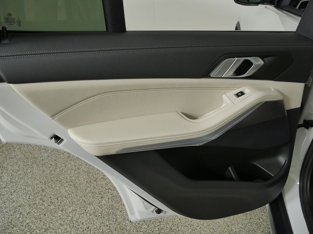 Thumbnail: 2021 BMW X5 - 34
