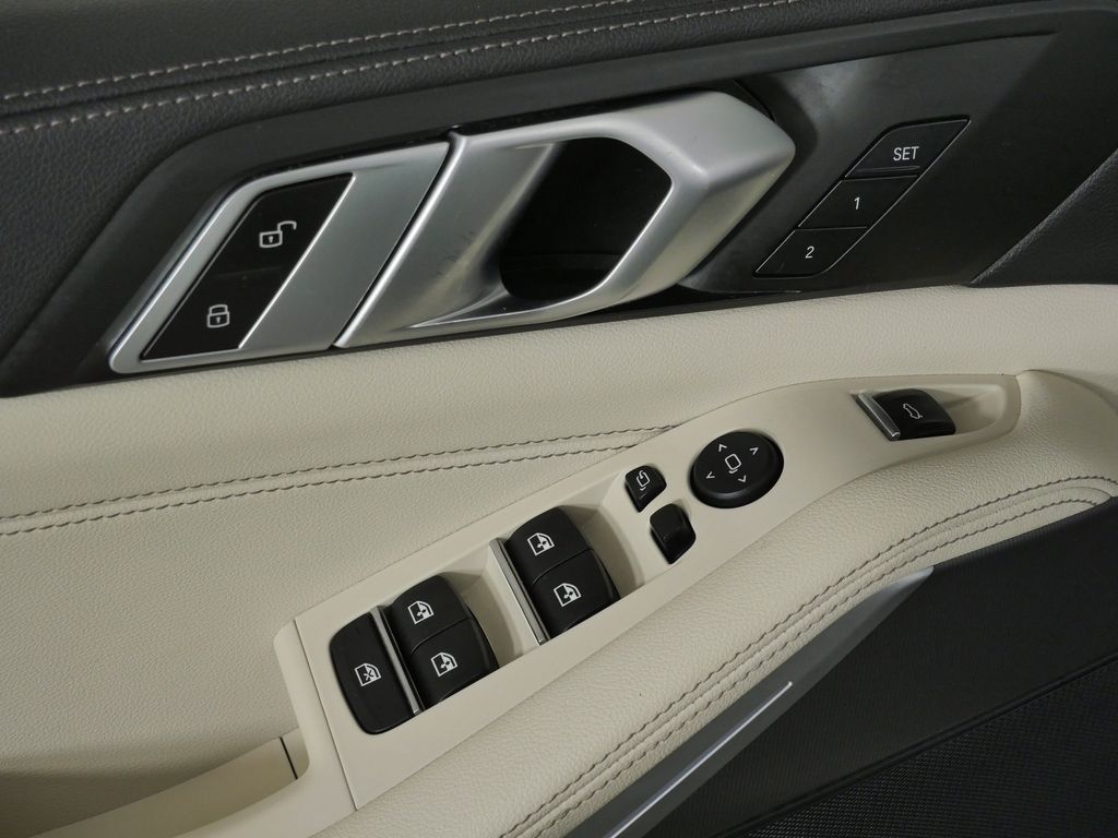 Thumbnail: 2021 BMW X5 - 40