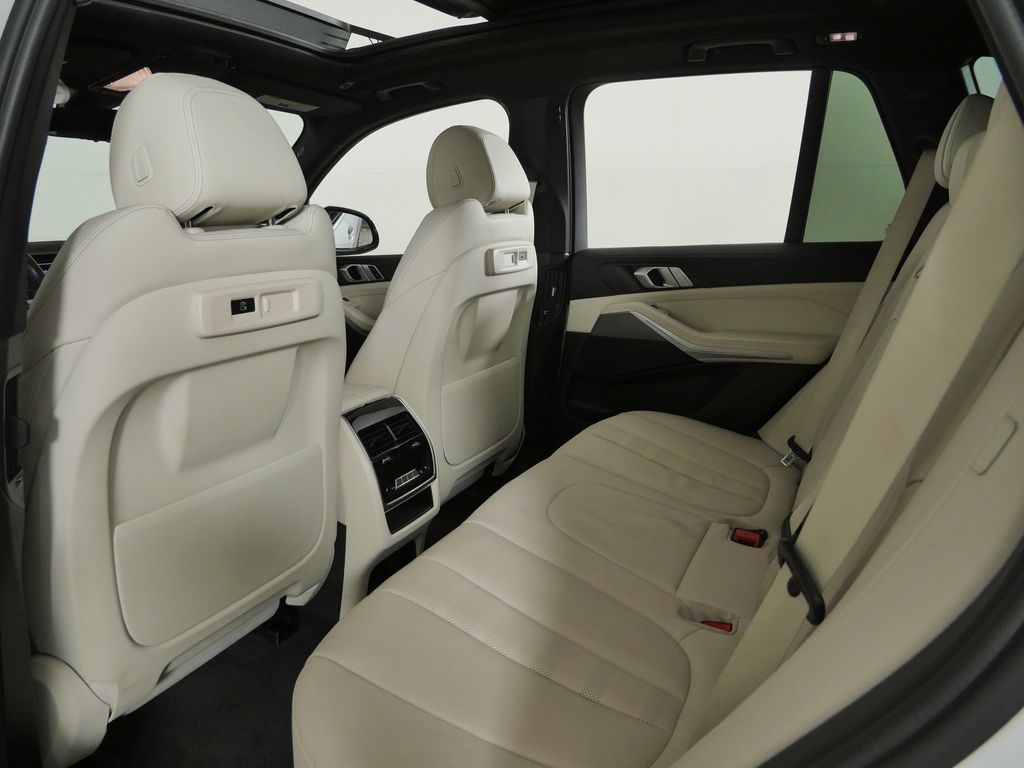Thumbnail: 2021 BMW X5 - 35