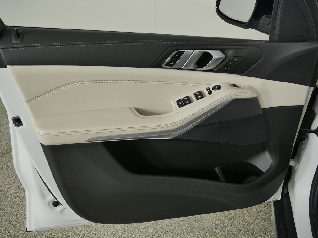 Thumbnail: 2021 BMW X5 - 37