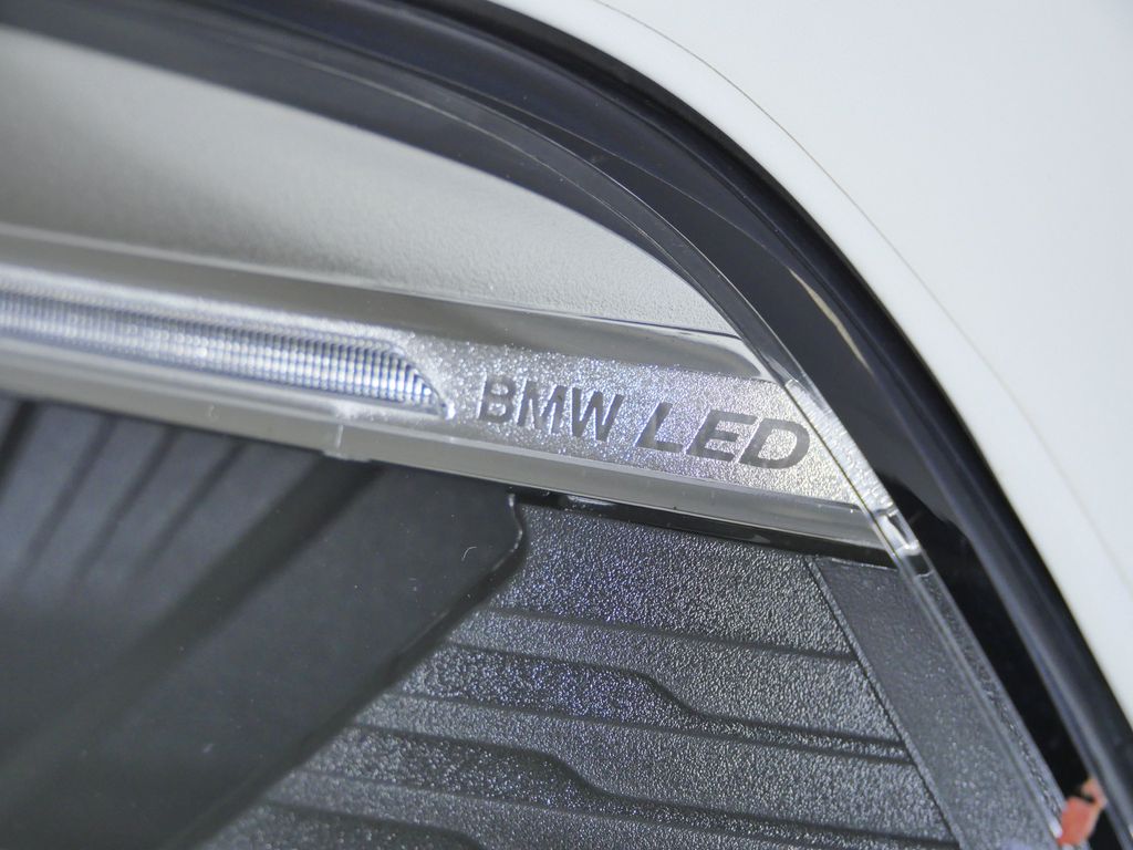 Thumbnail: 2021 BMW X5 - 18