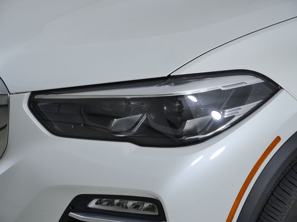 Thumbnail: 2021 BMW X5 - 17
