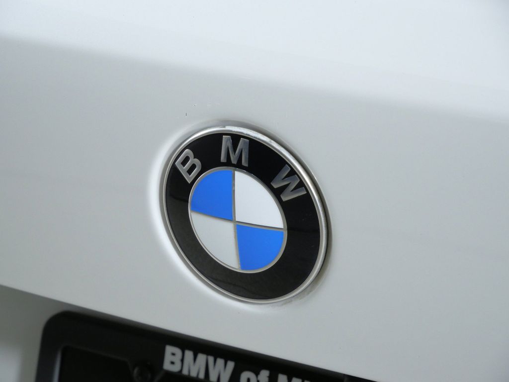 Thumbnail: 2022 BMW X5 - 22