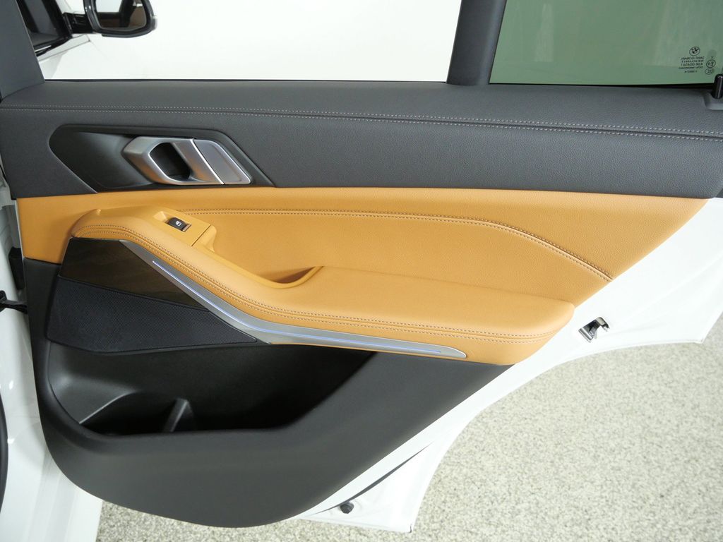 Thumbnail: 2022 BMW X5 - 31