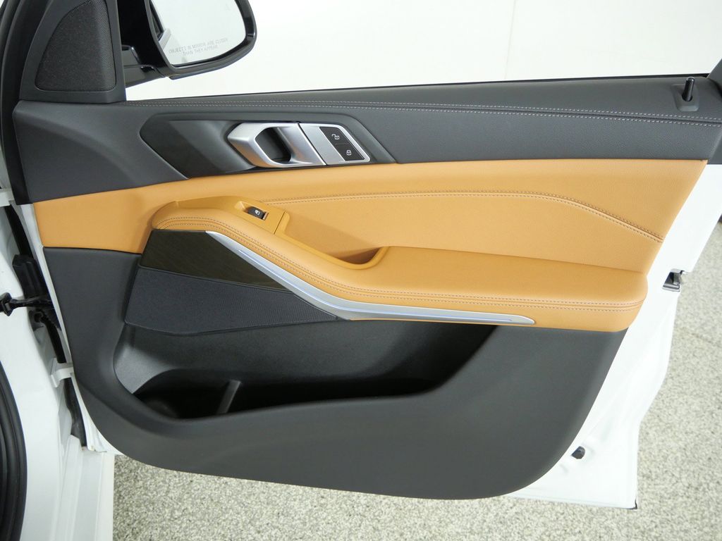Thumbnail: 2022 BMW X5 - 28
