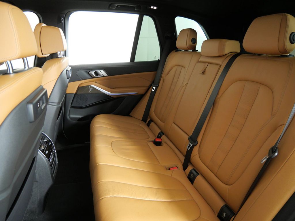 Thumbnail: 2022 BMW X5 - 36
