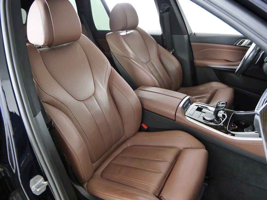 Thumbnail: 2020 BMW X5 - 11