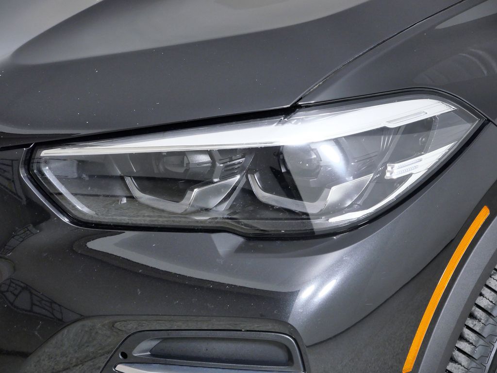 Thumbnail: 2023 BMW X5 - 16