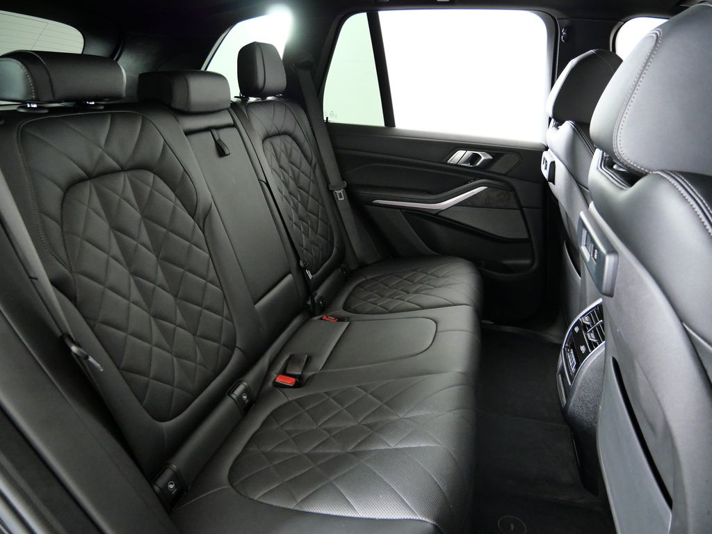 Thumbnail: 2023 BMW X5 - 30