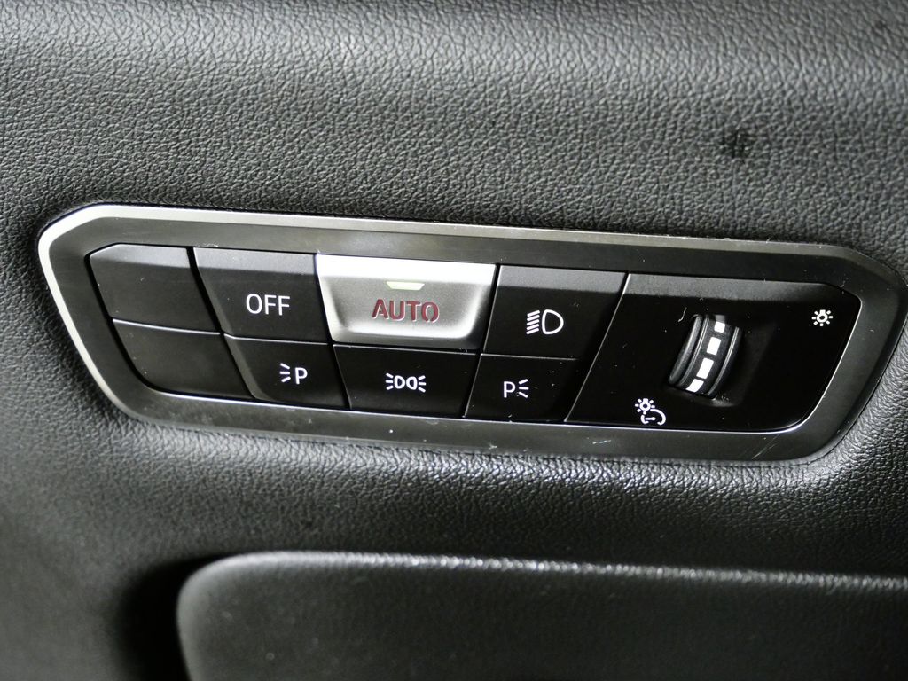 Thumbnail: 2023 BMW X5 - 41