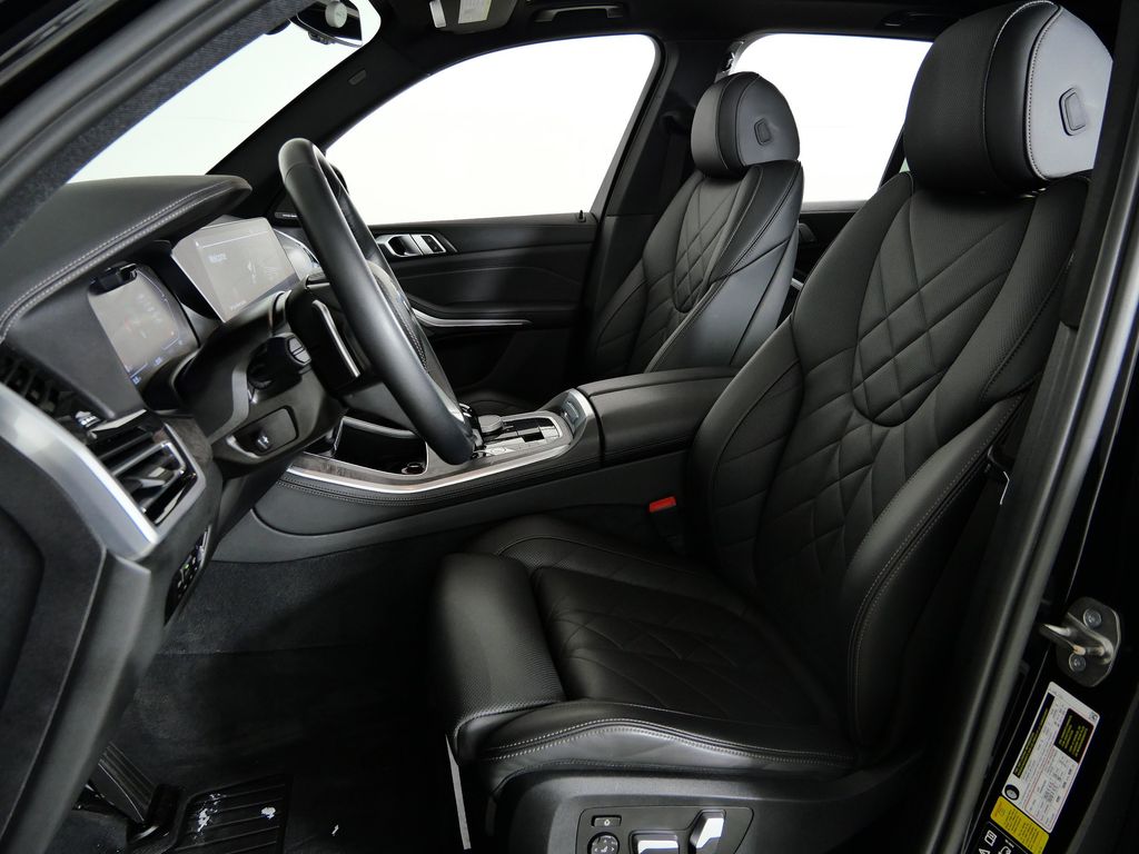 Thumbnail: 2023 BMW X5 - 38