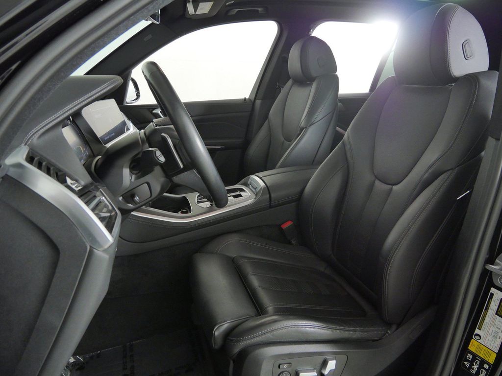 Thumbnail: 2022 BMW X5 - 40