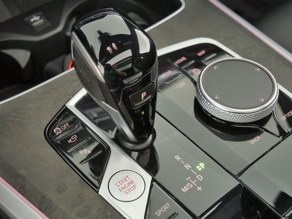 Thumbnail: 2022 BMW X5 - 13