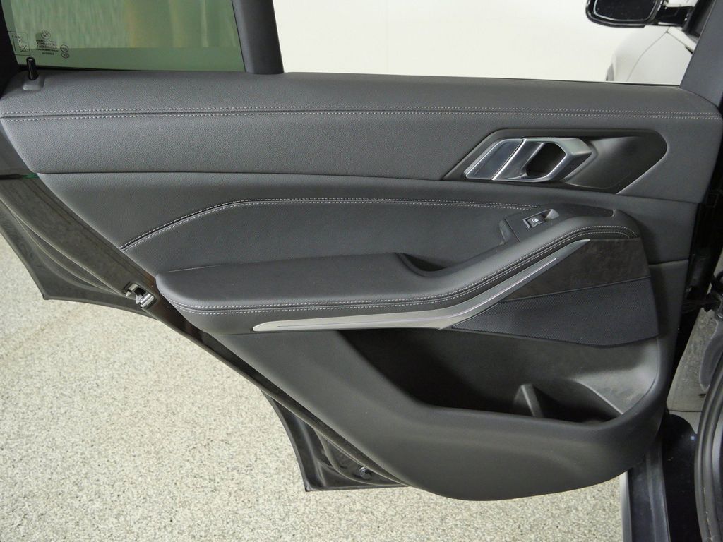 Thumbnail: 2022 BMW X5 - 35