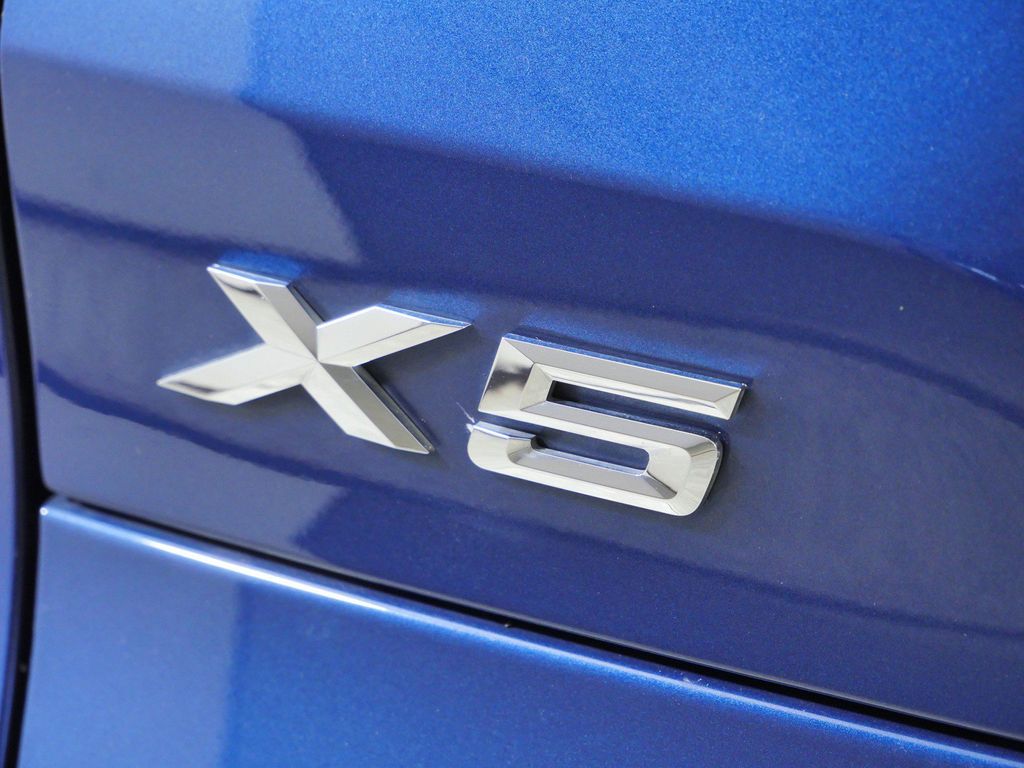 Thumbnail: 2021 BMW X5 - 22