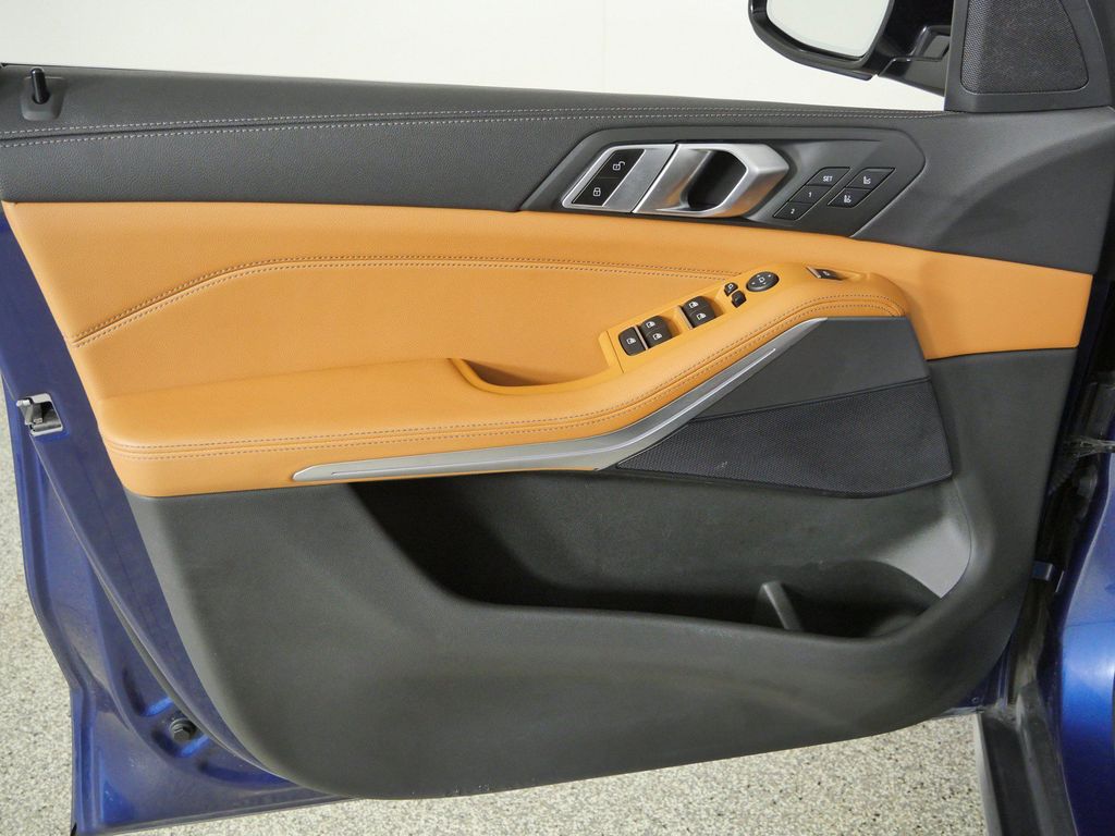 Thumbnail: 2021 BMW X5 - 36