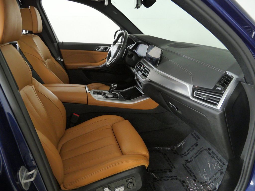 Thumbnail: 2021 BMW X5 - 9