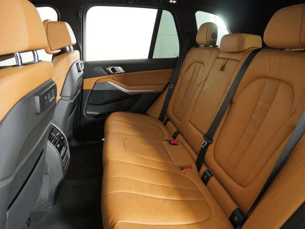 Thumbnail: 2021 BMW X5 - 35