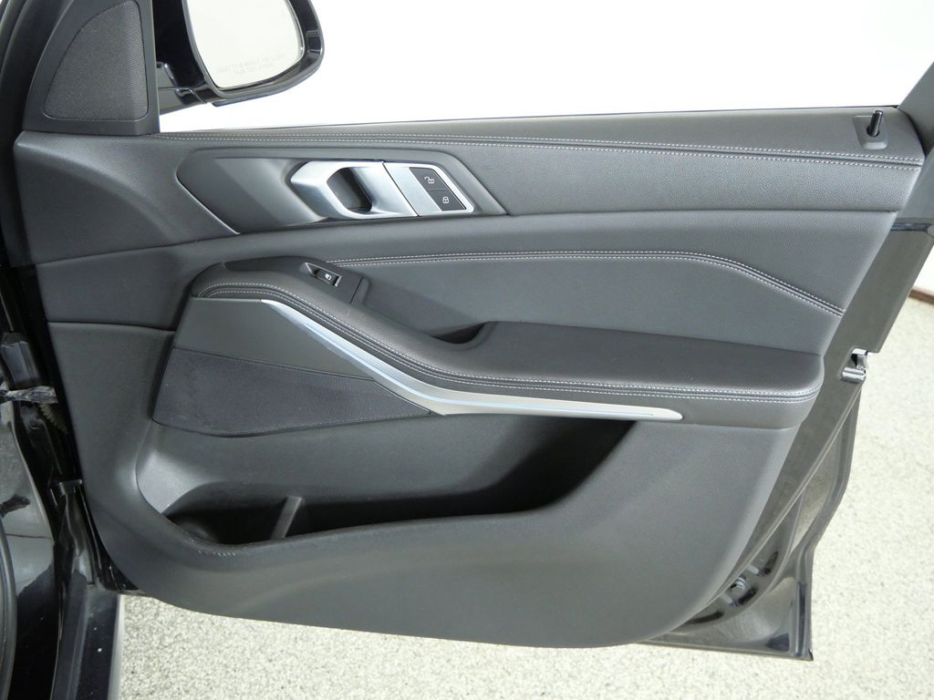 Thumbnail: 2019 BMW X5 - 27