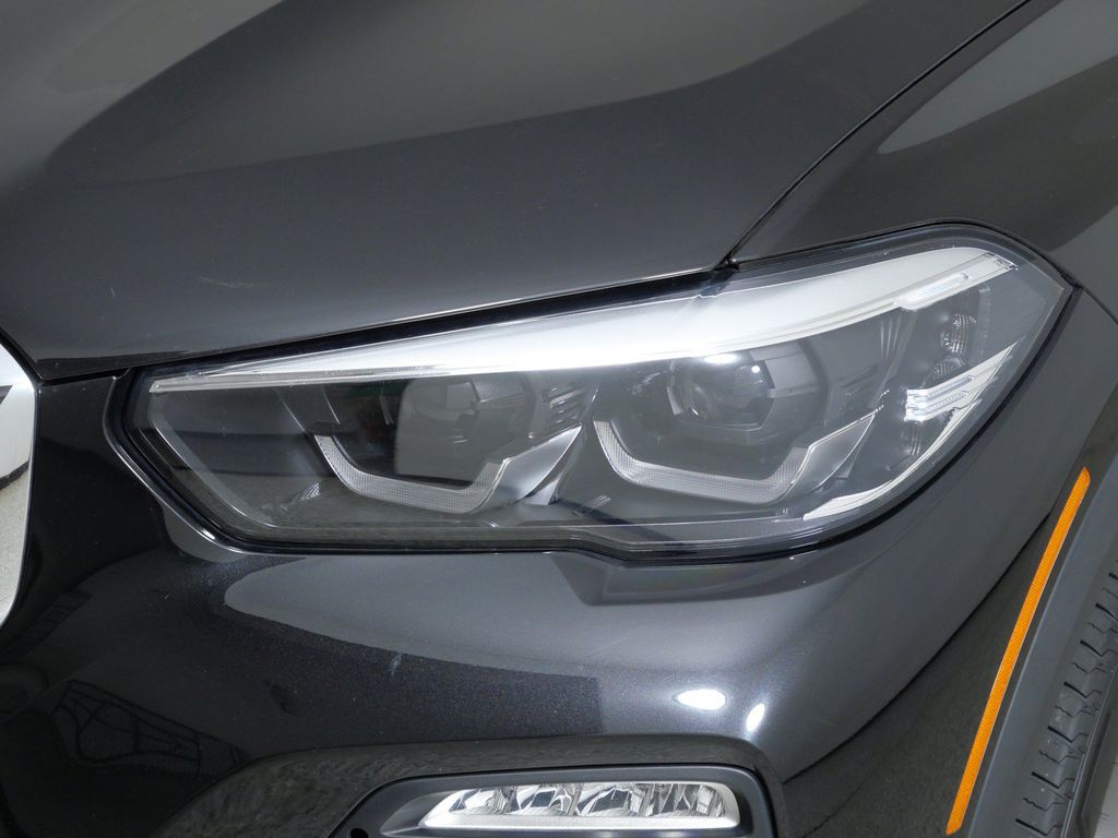 Thumbnail: 2019 BMW X5 - 18