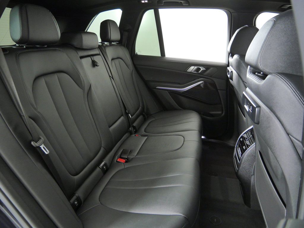 Thumbnail: 2019 BMW X5 - 32