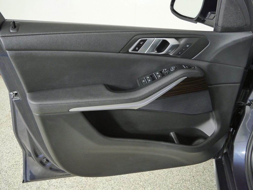 Thumbnail: 2019 BMW X5 - 38