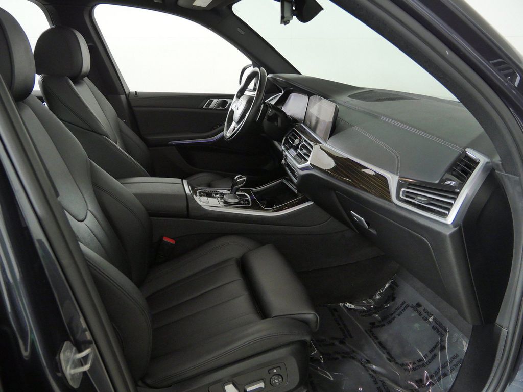 Thumbnail: 2019 BMW X5 - 9