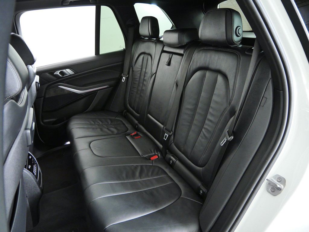 Thumbnail: 2019 BMW X5 - 35