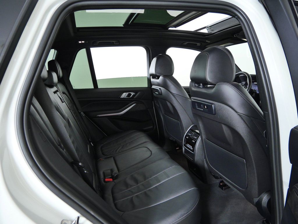 Thumbnail: 2019 BMW X5 - 12