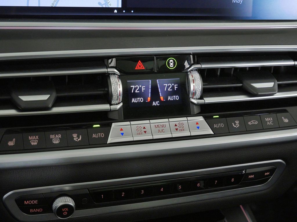 Thumbnail: 2022 BMW X7 - 52