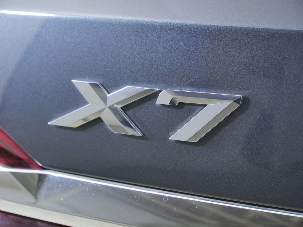 Thumbnail: 2022 BMW X7 - 24