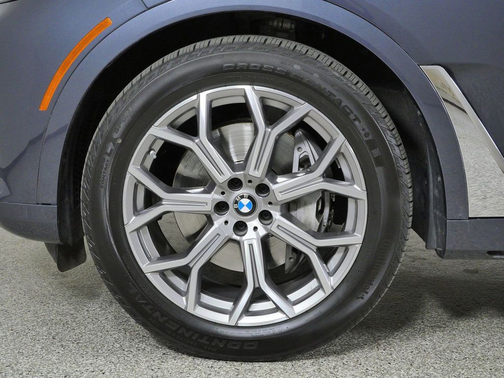 Thumbnail: 2022 BMW X7 - 26