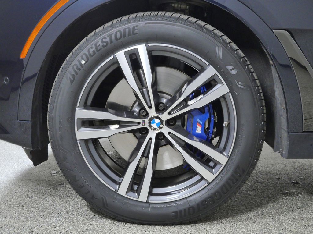 Thumbnail: 2021 BMW X7 - 26