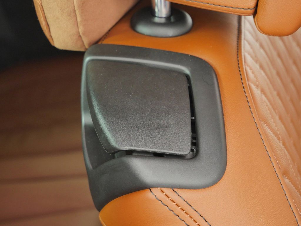 Thumbnail: 2021 BMW X7 - 31