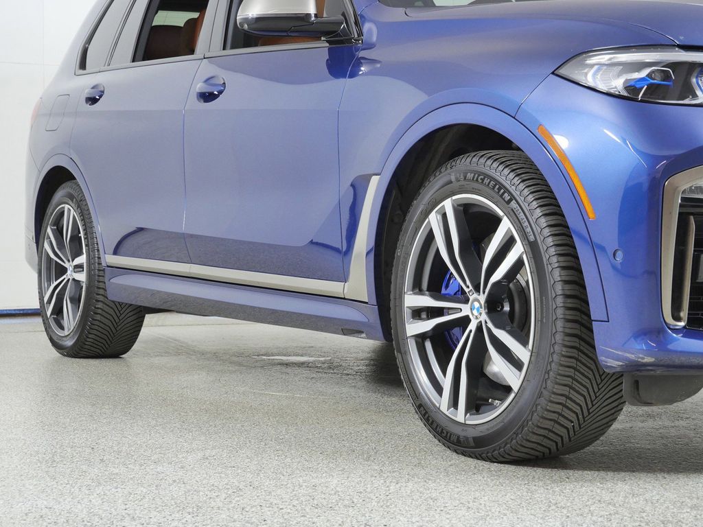 Thumbnail: 2021 BMW X7 - 8