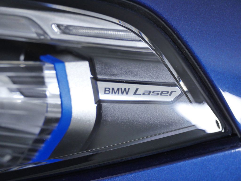 Thumbnail: 2021 BMW X7 - 12