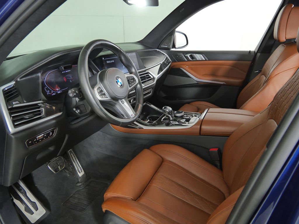 Thumbnail: 2021 BMW X7 - 40