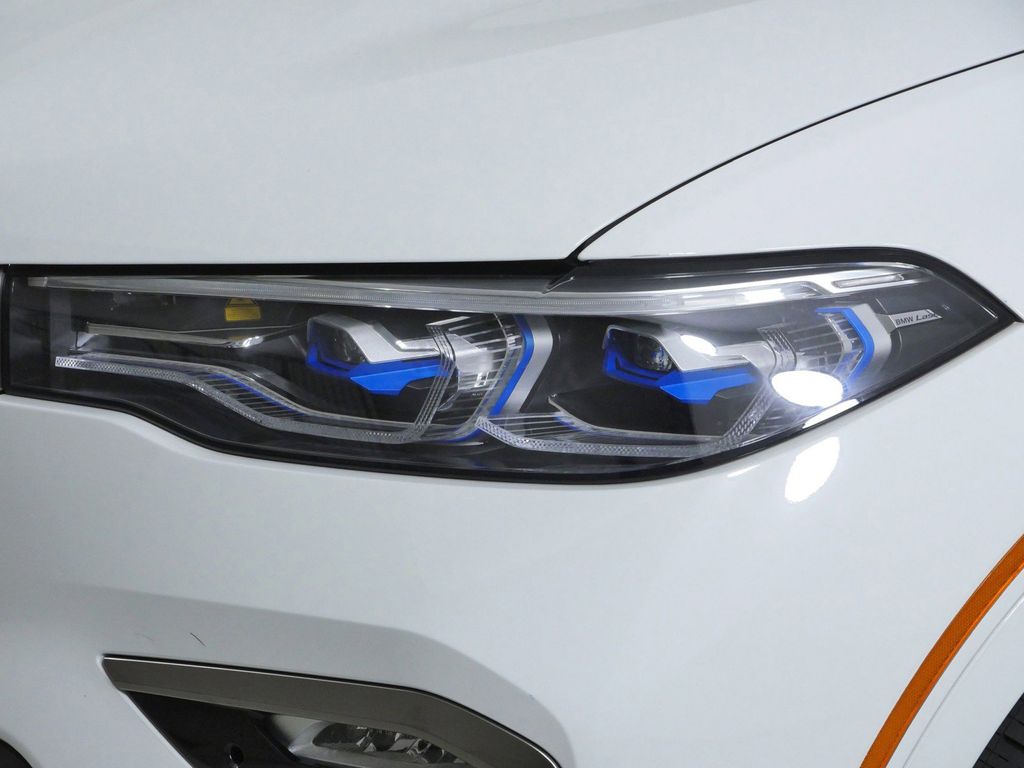 Thumbnail: 2022 BMW X7 - 17