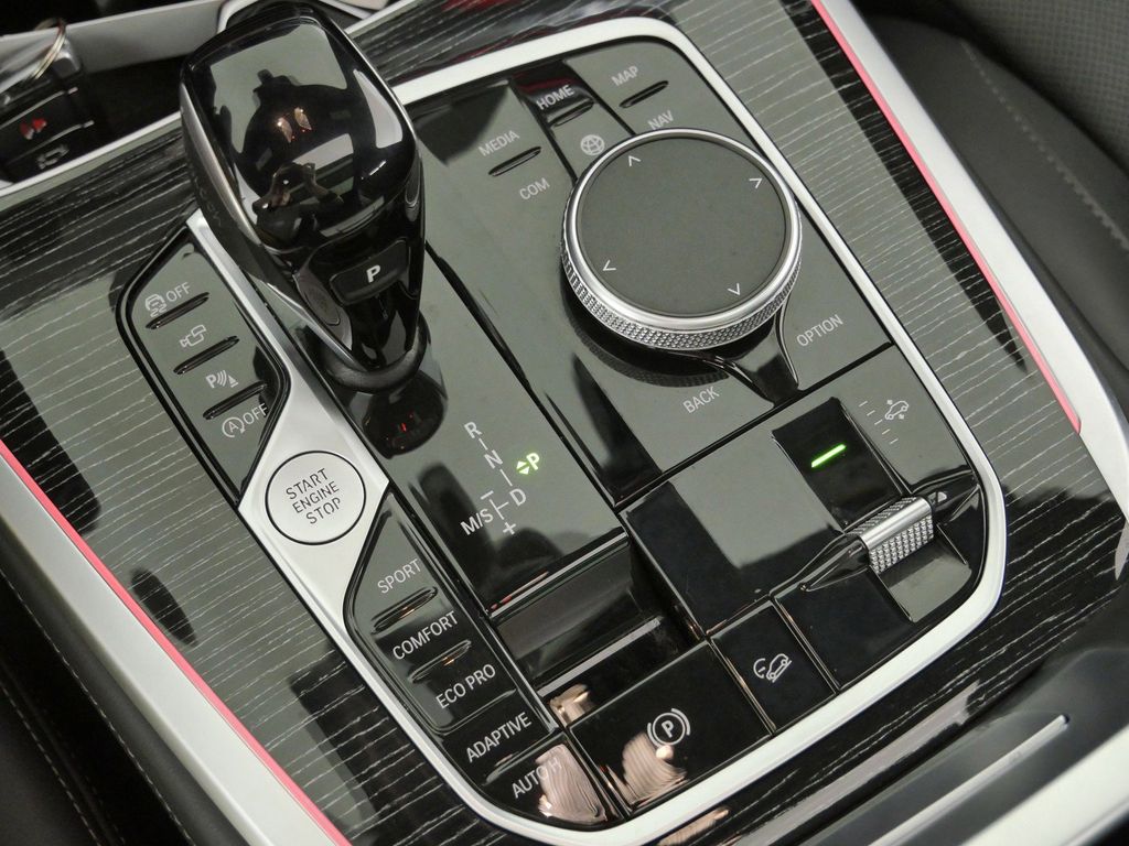 Thumbnail: 2022 BMW X7 - 50