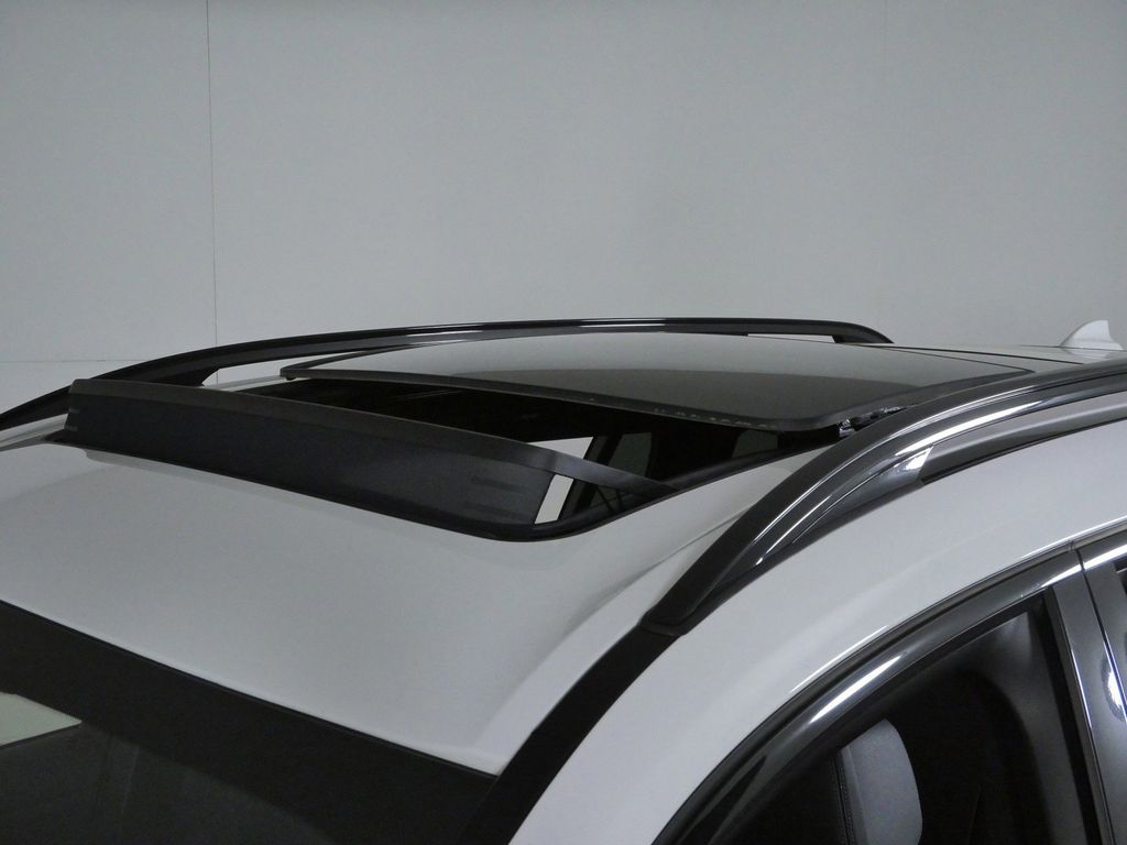 Thumbnail: 2022 BMW X7 - 25