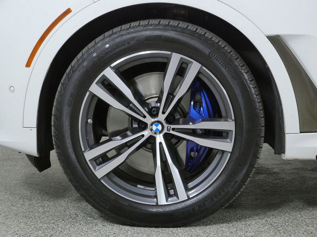 Thumbnail: 2022 BMW X7 - 24